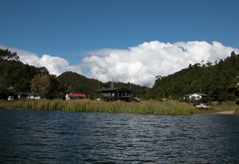 Lake Rotoehu at Otautu Bay (Main photo)