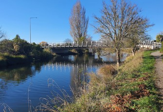 Avon River At Dallington Terrace Gayhurst Rd